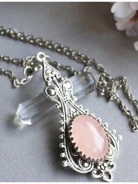 Necklace Palace-Style Hollow Design Oval Pink Imitation Jade Pendant Victorian